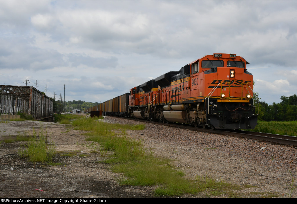 BNSF 9030